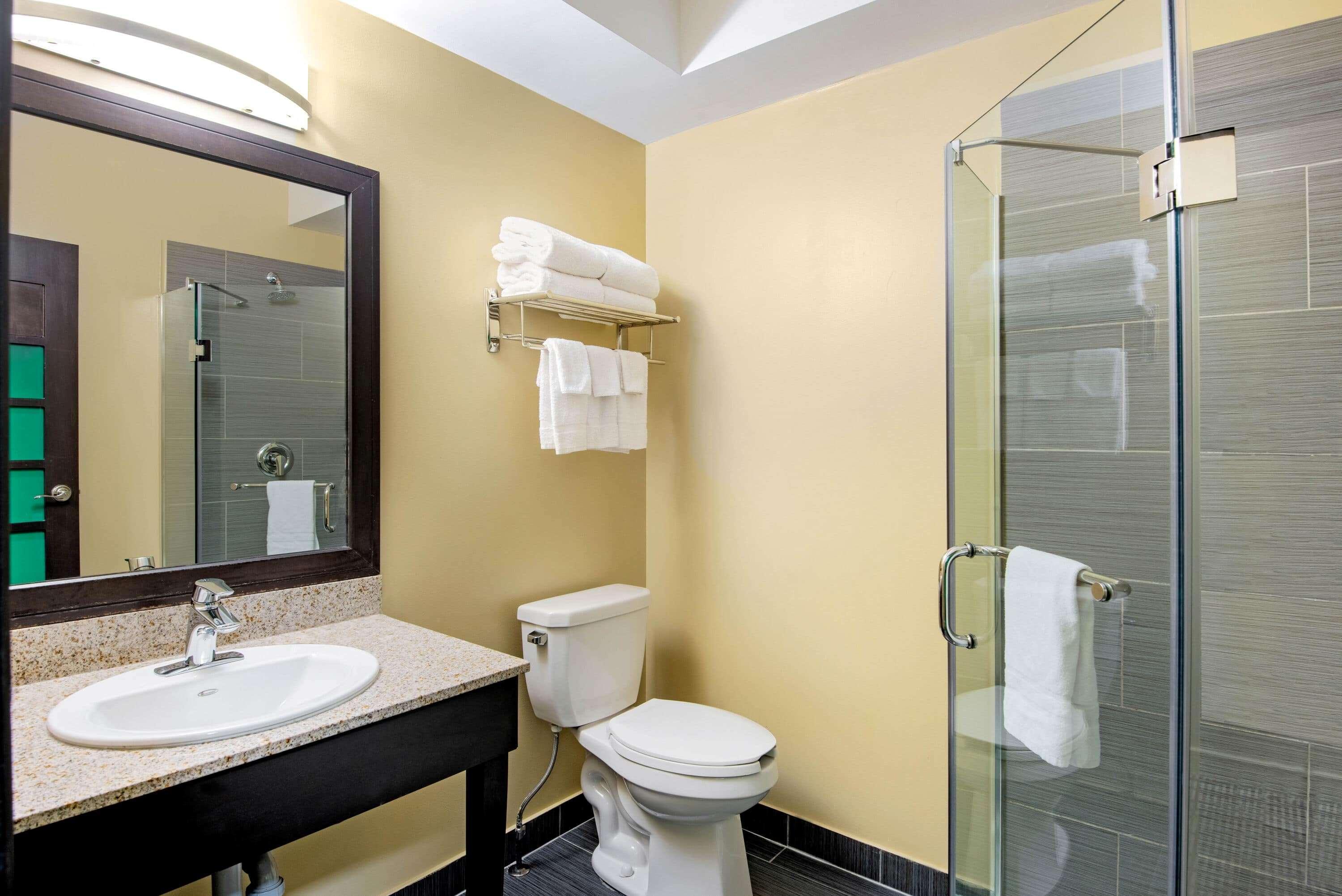 La Quinta By Wyndham Oshawa Hotel Luaran gambar